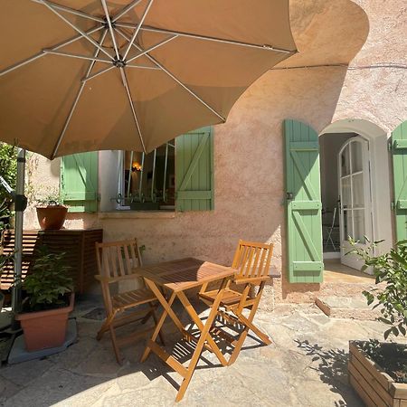 Cosy Studio - Place Du Figuier Bormes-les-Mimosas Extérieur photo